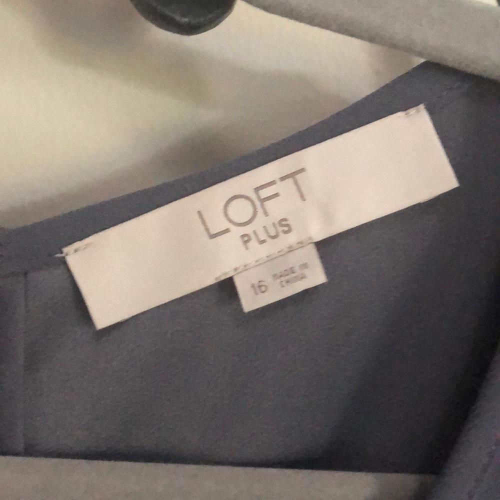 LOFT Dress - Picture 3 of 3